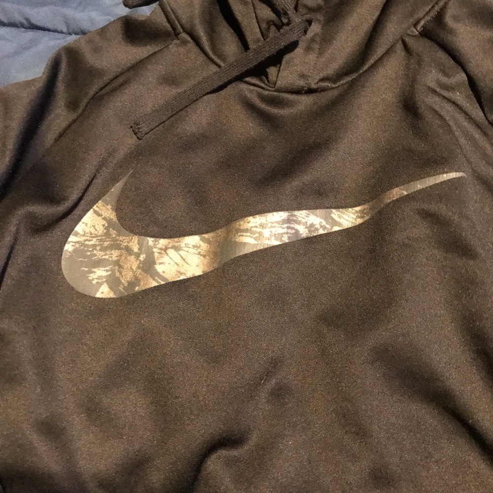 Sri-fit Nike hoodie